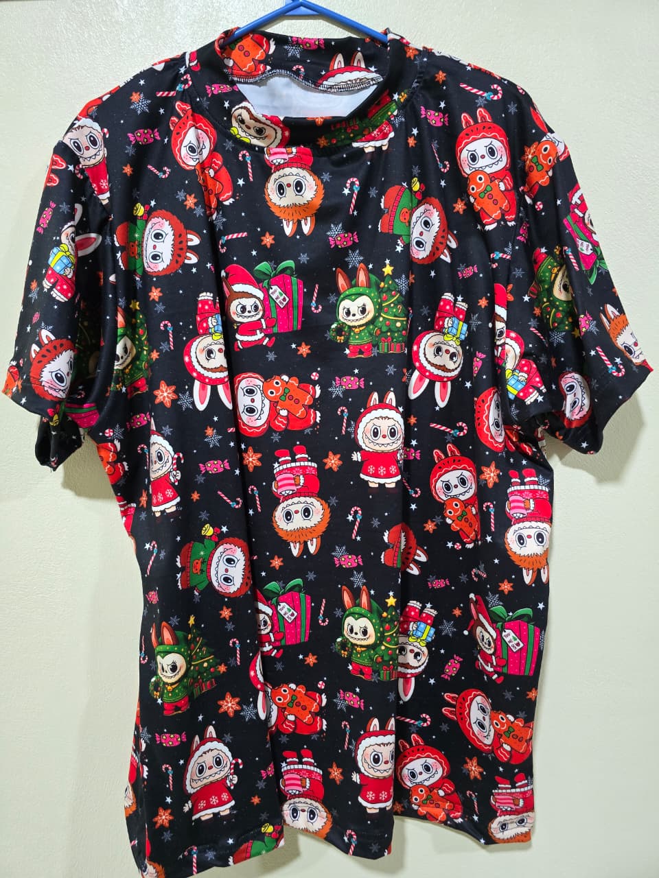 Camiseta Navideña Labubu